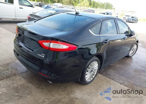 2016 Ford Fusion Hybrid Se z USA, uszkodzony, nr VIN 3FA6P0LU5GR389125